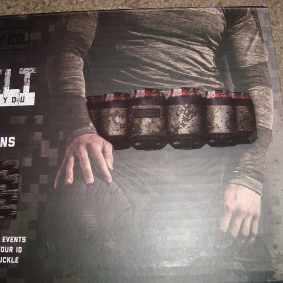 The Beer Belt Digital Camo Party Beer Belt Blksmith Supply Co. NEW Can Holder - Picture 3 of 7
